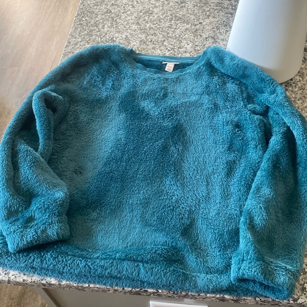 Cat & Jack furry sweatshirt